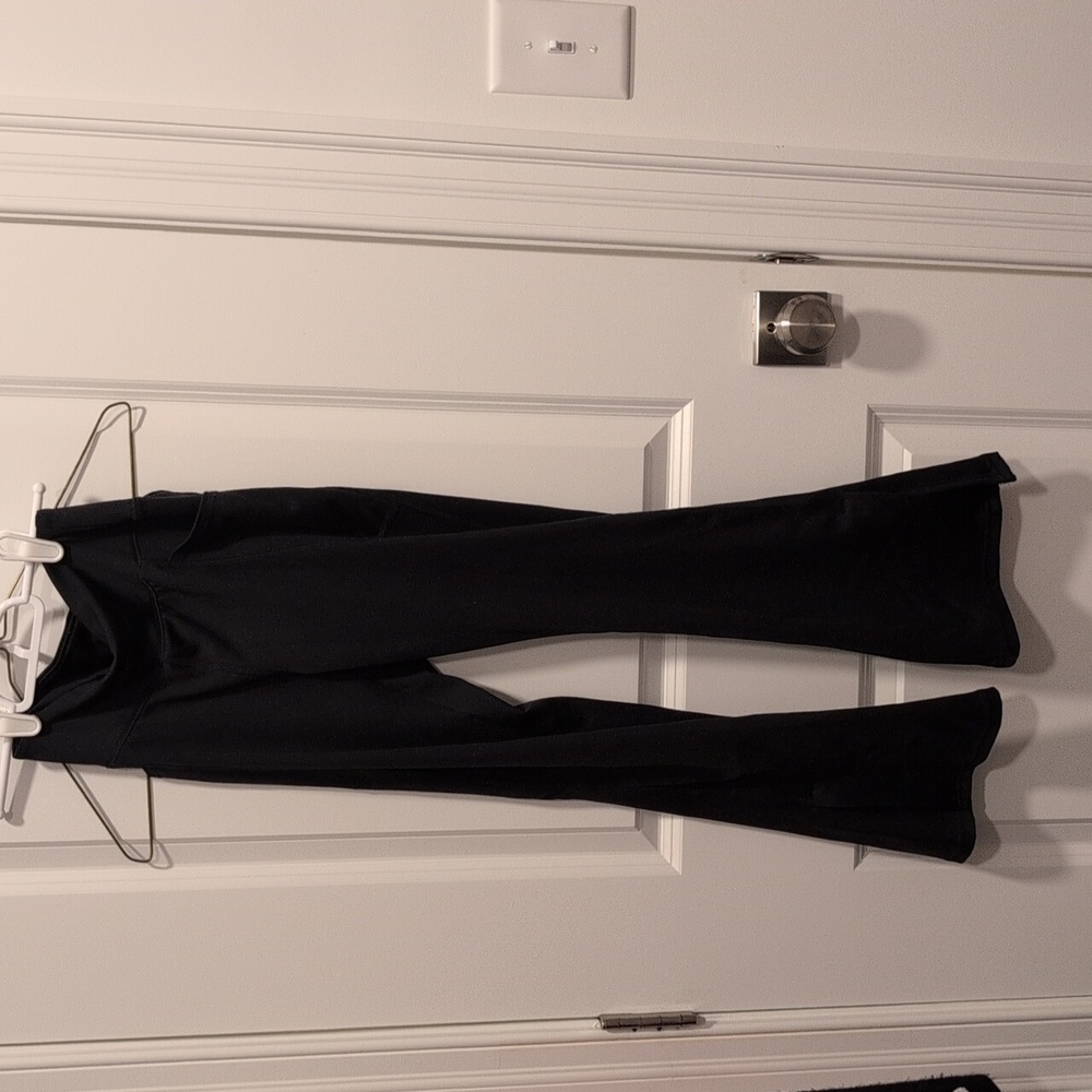 Abercrombie Kids YPB Mini-Flare Black Stretch Leggings in Size 11/12